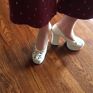 CRECA Vintage handpainted shoes